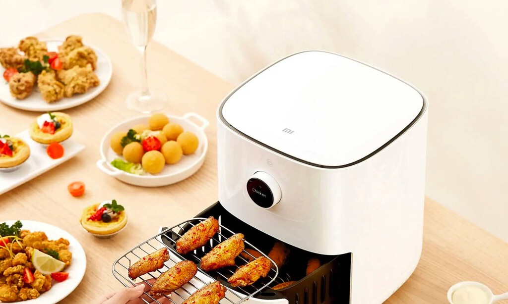 La airfryer de Xiaomi roza su precio mínimo: perfecta para cocinar saludable y compensar los atracones navideños y como regalo 