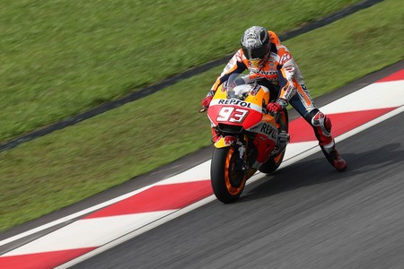 La pesadilla recurrente de Honda vuelve en 2017, demasiada potencia en su MotoGP