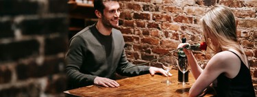 Una extraña tendencia entre los hombres dice que se liga más sin ducharse. La ciencia tiene dudas al respecto