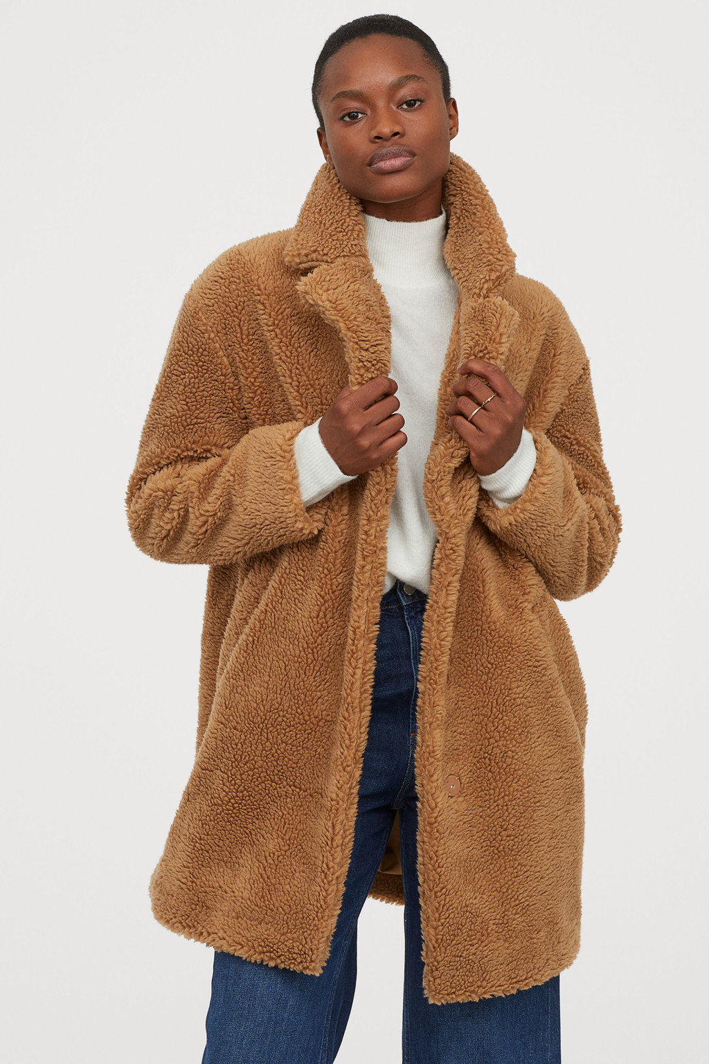 Los abrigos de H&M ya están en rebajas y estos 11 modelos son ideales para lucir con estilo los días de más frío