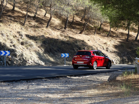 Prueba Toyota Auris Hybrid 2016 Exteriores