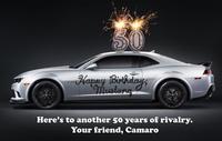 Camaro le desea Feliz 50 Aniversario al Mustang