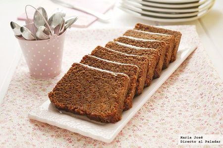 Bizcocho rápido de crema de cacao y avellanas. Receta