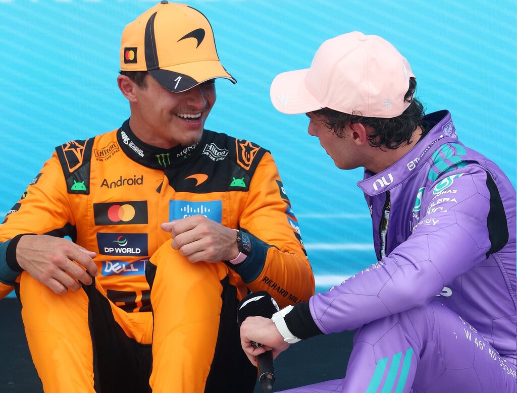 Mercedes F1 tiene un problema: McLaren solo ha tardado tres carreras en descubrir cómo funciona el motor que les venden