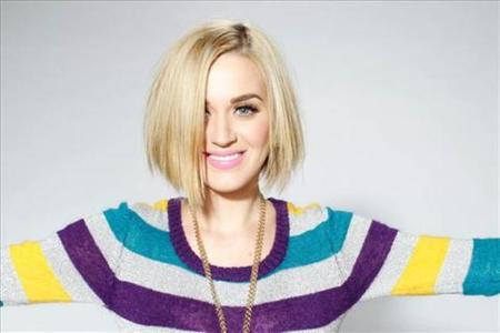 La película de Katy Perry ya tiene tráiler, y nos hemos quedado igual