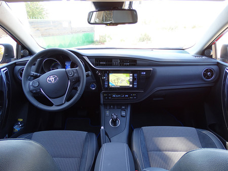Prueba Toyota Auris Hybrid 2016 Interiores