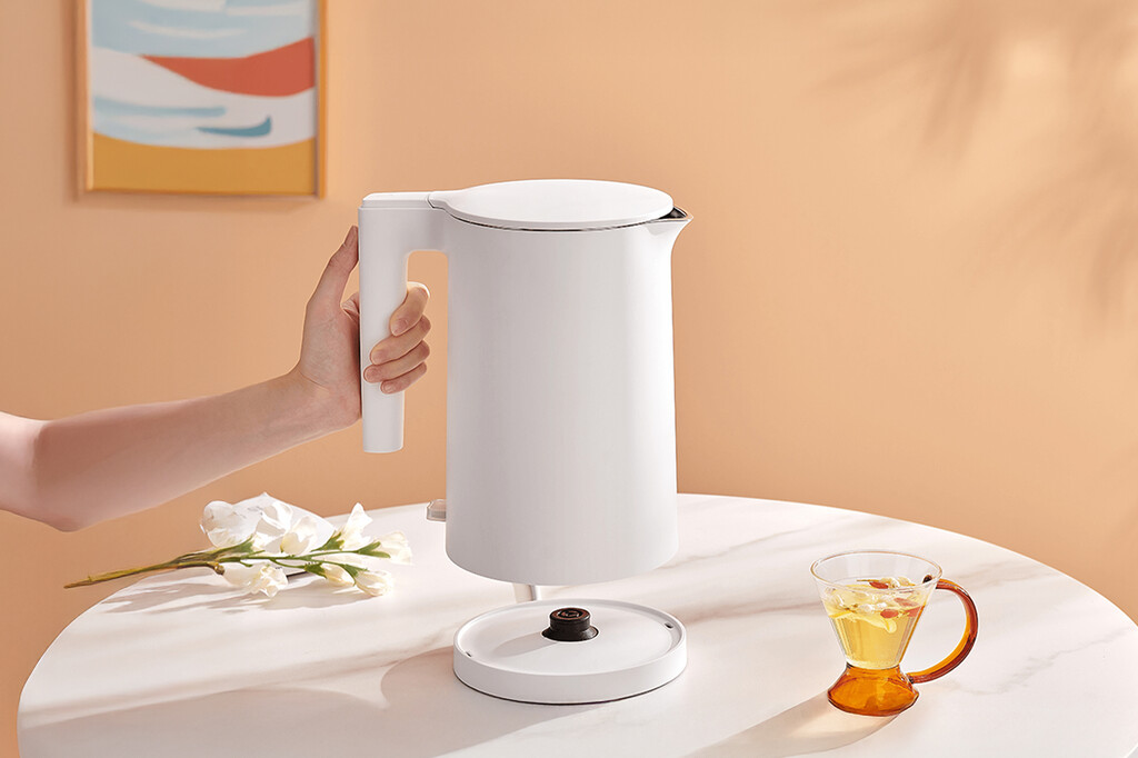 Un chollo de los que duran horas: la Xiaomi Electric Kettle 2 cae a menos de 20 euros y es un regalo que no puedes dejar escapar