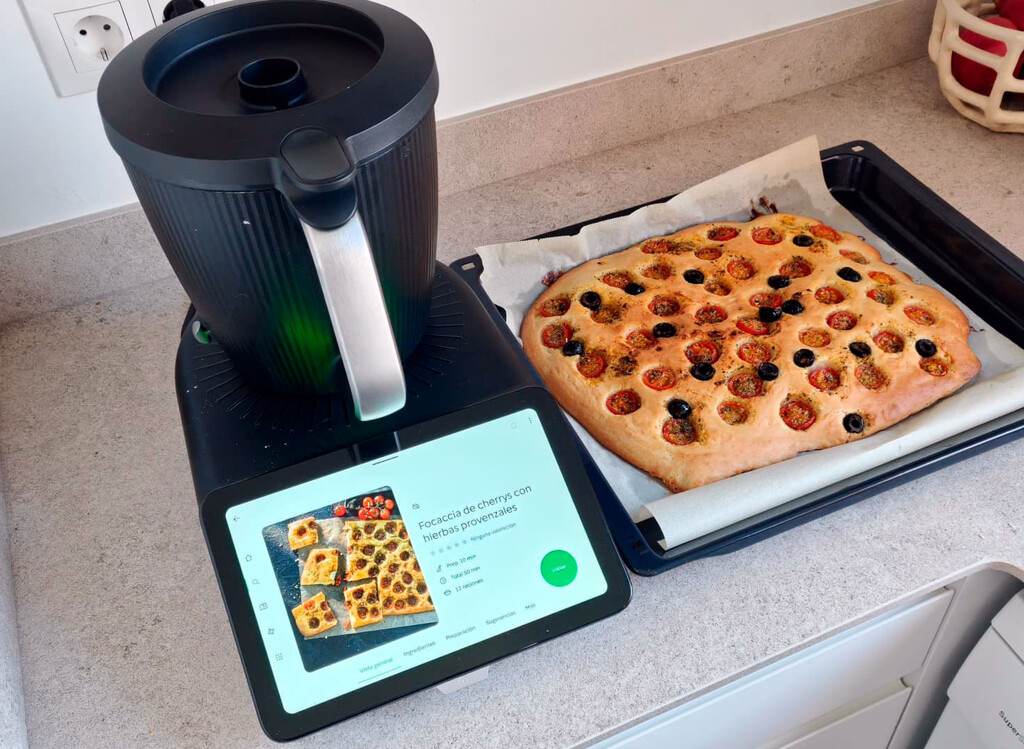 Un mes cocinando con la Thermomix TM7: un iPad pegado a un robot de cocina tan silencioso que parece magia