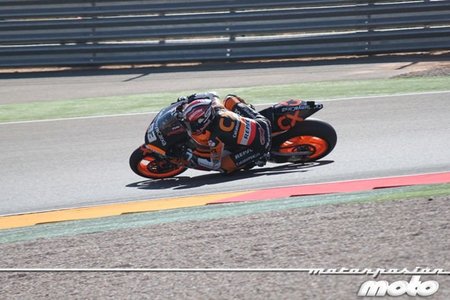 MotoGP Aragón 2011: Marc Márquez juega con nuestro corazoncito y se queda muy cerca del liderato