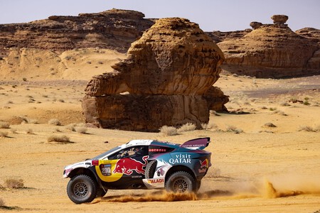 Nasser Al-Attiyah gana su primera etapa del Dakar con Prodrive y adelanta a Carlos Sainz en la general