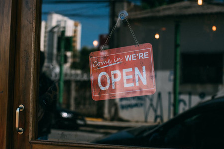 Los días clave para las ventas del comercio tradicional vs. electrónico