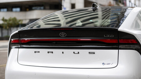 Toyota Prius 2023 5