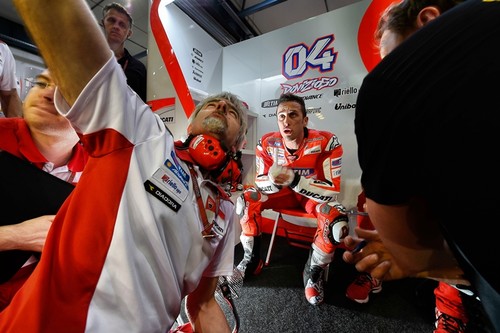 MotoGP Catar 2015: Andrea Dovizioso, Sam Lowes y Alexis Masbou primeras poles de la temporada