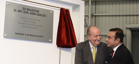 El Rey inaugura la cadena de producción del Renault Captur