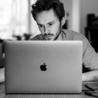 Después de quitarse de encima a 1.500 empleados de golpe, Elon Musk pone al frente del desarrollo de Grok a un nuevo "niño prodigio"