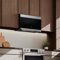 Samsung encontró una forma de ahorrar espacio en las cocinas pequeñas: un microondas que también es campana extractora 