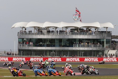 Shuhei Nakamoto amenaza con retirarse de Moto3