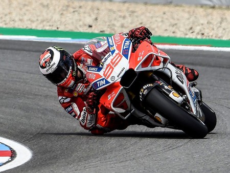 jorge lorenzo carenado brno