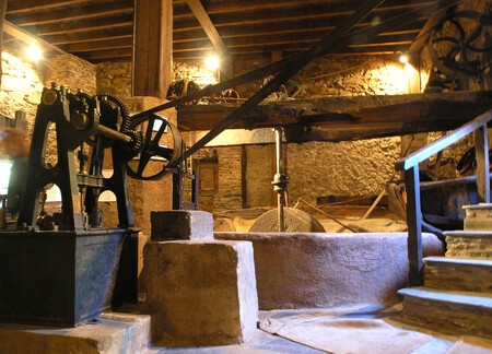 Museo Del Aceite Molino Del Medio Robledillo De Gata