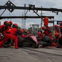 Max Verstappen y Lewis Hamilton se parten de risa al conocer la estrategia de Ferrari: "¿Iban con duros?" 