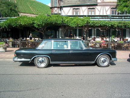 Mercedes 600