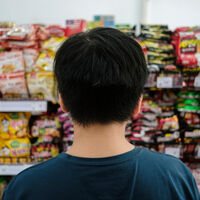 El nuevo enemigo de la obesidad infantil en México no tiene sellos: así son los alimentos que “parecen sanos”