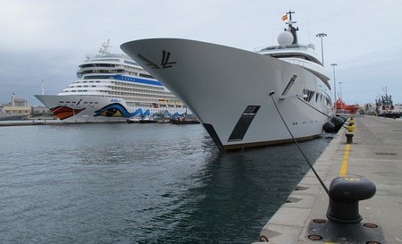 Buenas noticias para las navieras: Fomento bajará las tasas de los puertos