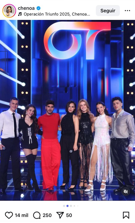 La cantante en plató. / @chenoa