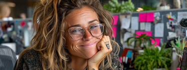 Saber cuánto dinero ganan tus compañeros es más fácil de lo que parece y es bueno para tu productividad: la clave para descubrir su sueldo está en internet