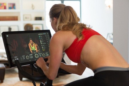 Peloton Bike, el gimnasio en casa gracias al streaming en HD