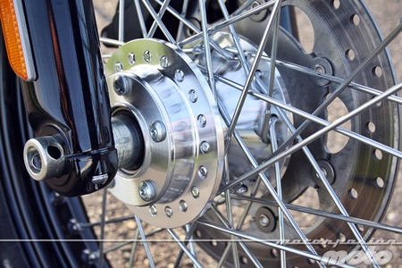 Harley Davidson DYNA Street Bob