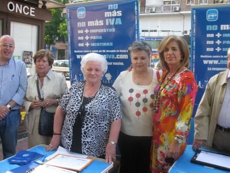 Ana Botella descubre hoy la Ley de Economía Sostenible al suprimir las licencias de apertura