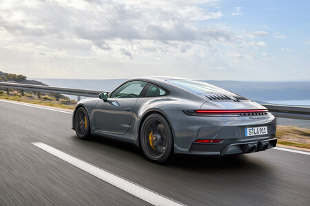 Porsche 911 GTS