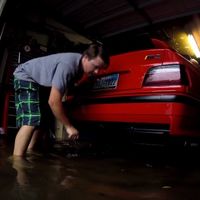 Así ha salvado este tipo sus dos BMW M3 E36 del huracán Harvey 