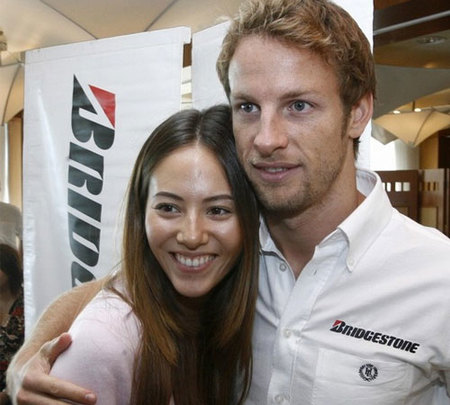 Jenson Button dedica el camponato del mundo de F1 a Jessica Michibata