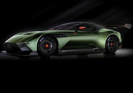 El Aston Martin Vulcan no se limita a hacer erupción en la pista, también podrá en la calle