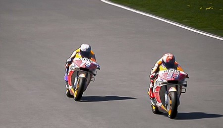 Álex Márquez repitió victoria virtual en Misano adelantando a Marc Márquez en la última curva