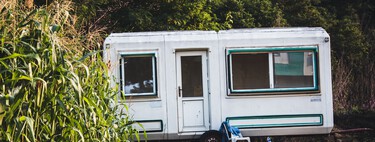 Compró una parcela rústica e instaló una casa móvil con ruedas: ahora se enfrenta a 15 meses de cárcel