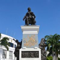 La estatua de un poeta célebre que en realidad no es la estatua de un poeta célebre 
