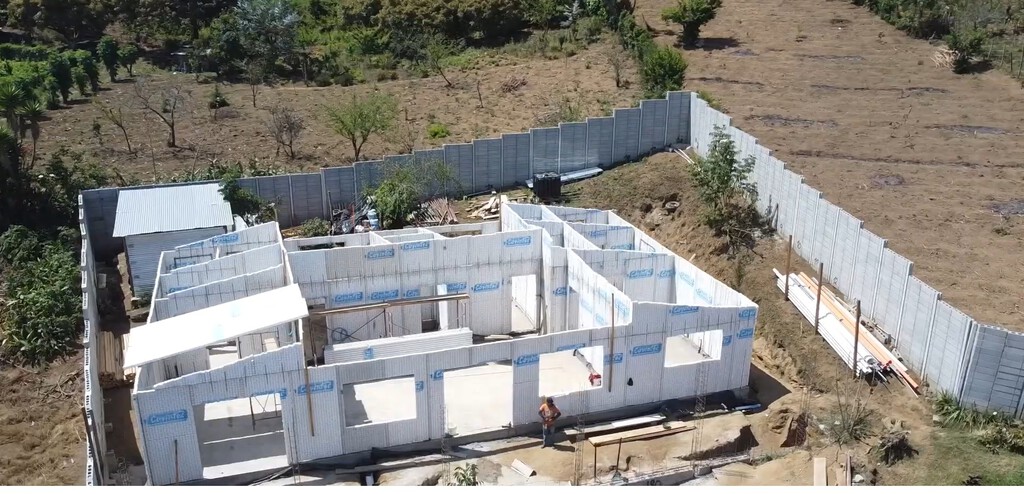 Construir una casa en pocos días y a precios de risa. Esto es lo que promete la construcción ligera basada en poliestileno expandido 