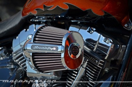 Harley-davidson-cvo-breakout
