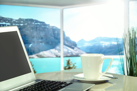 Si vas a trabajar en vacaciones no esperes una conexión de Internet de calidad