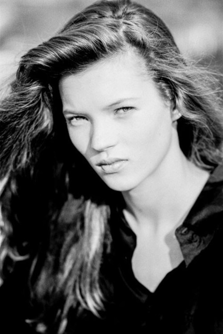 Kate Moss ingresa en el club de los 40 años: 40 fotos míticas de su carrera