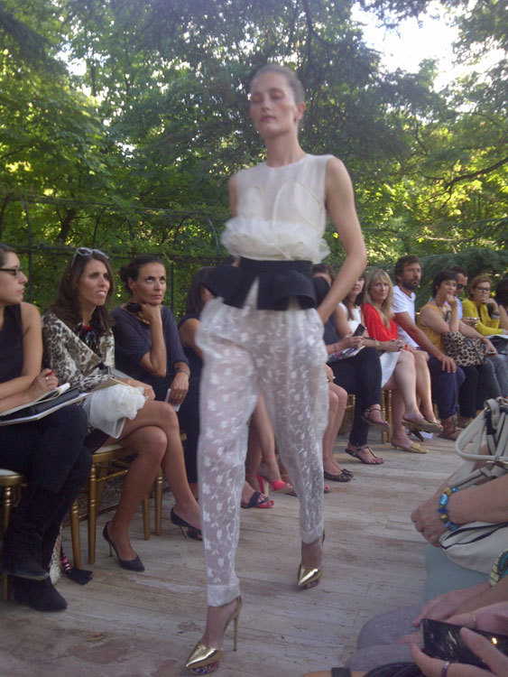 Foto de DELPOZO y debut de Josep Font: la fidelidad de la Alta Costura (4/19)
