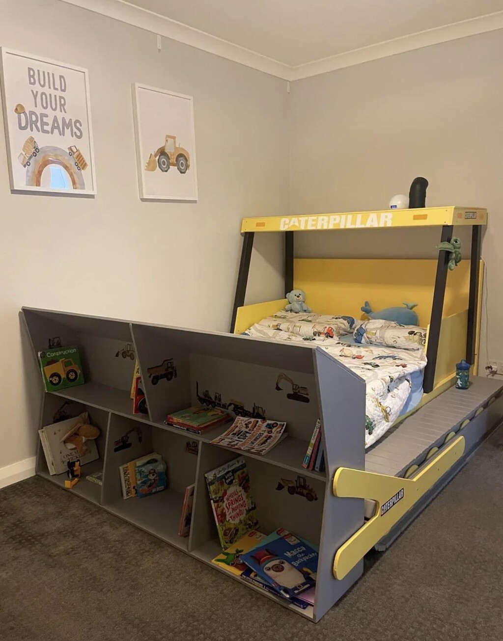 Su hijo quería una cama distinta. La mejor idea ha sido fabricarle una excavadora