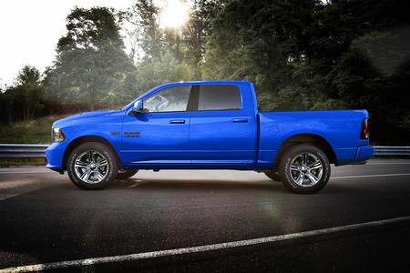 Ram 1500 Hydro Blue Sport 2018 5