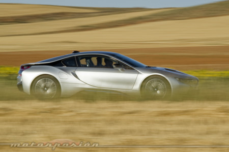 Bmw I8 Mercedes Amg Gt Motorpasion 12