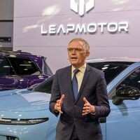 Ex-chefão da Stellantis decreta: a China vai salvar os empregos na Europa, mas vai devorar as montadoras europeias 