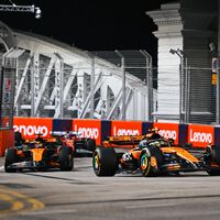 18 anos atrás, a McLaren perdeu um campeonato mundial de F1 devido à má gestão de pilotos; agora, eles estão a caminho de repetir o feito