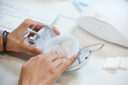 Lg Puricare Wearable Product 01 Scaled